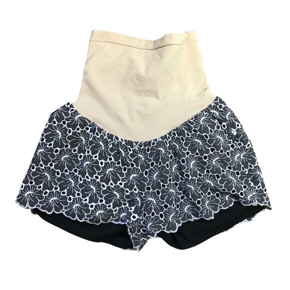 A Pea in the Pod Maternity Shorts Women's Medium Black Floral Eyelet Over Belly - Picture 1 of 8